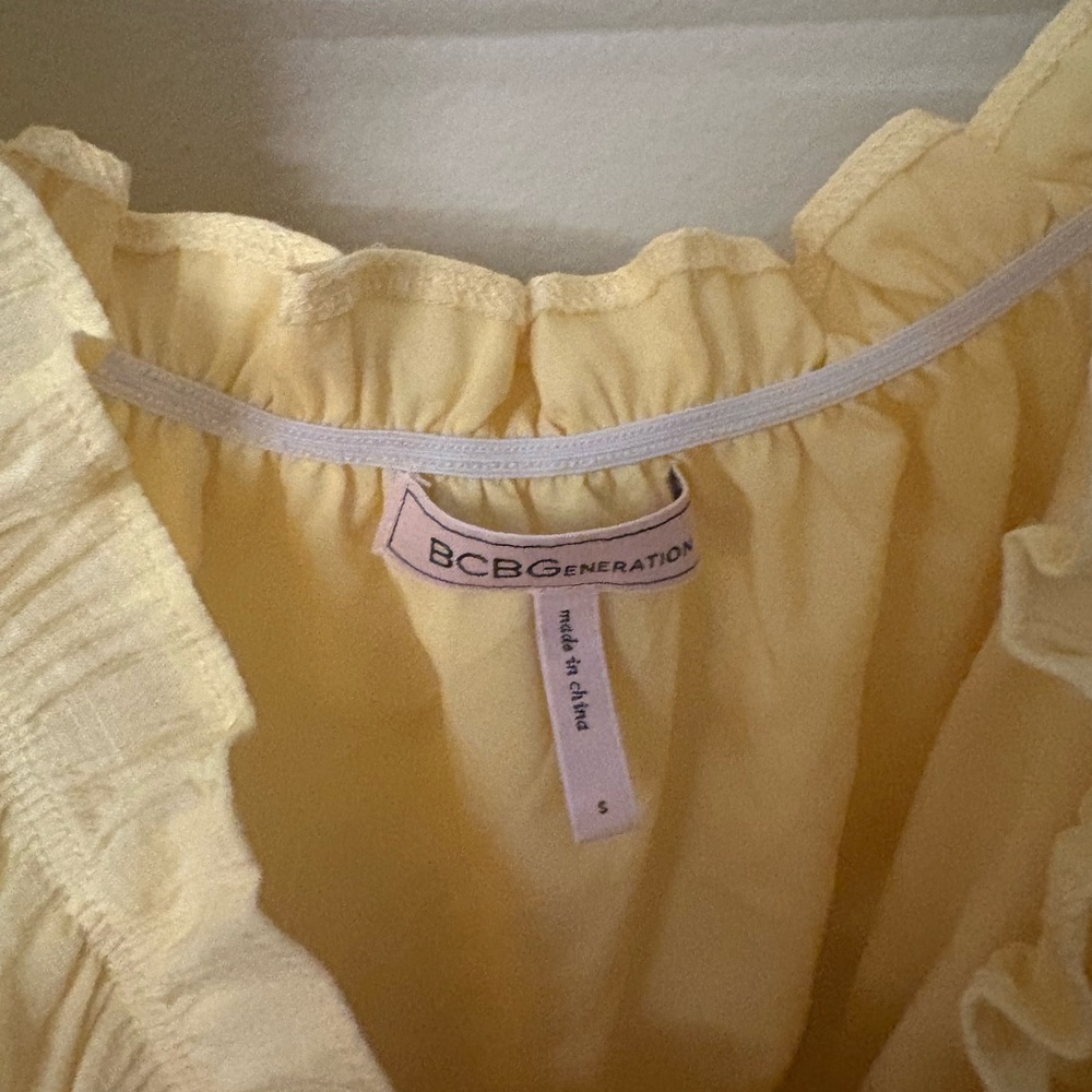 BCBGeneration Light Yellow Ruffled Dress πππ - Picture 3 of 6